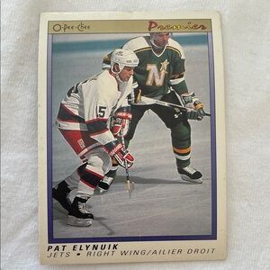 😊 _Pat Elynuik Vintage O-Pee-Chee Premier Hockey Card #28_